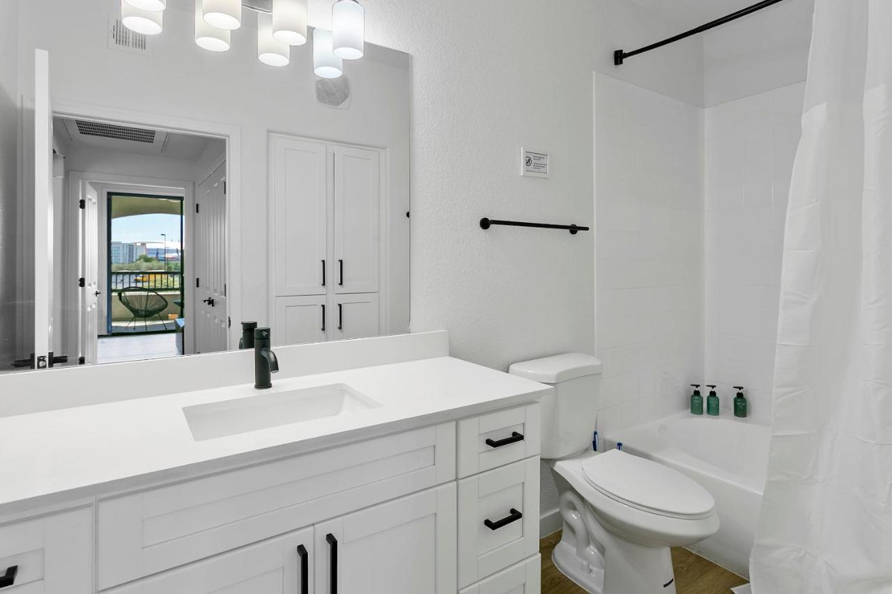 Cozysuites Glendale By The Stadium With Pool 05 エクステリア 写真