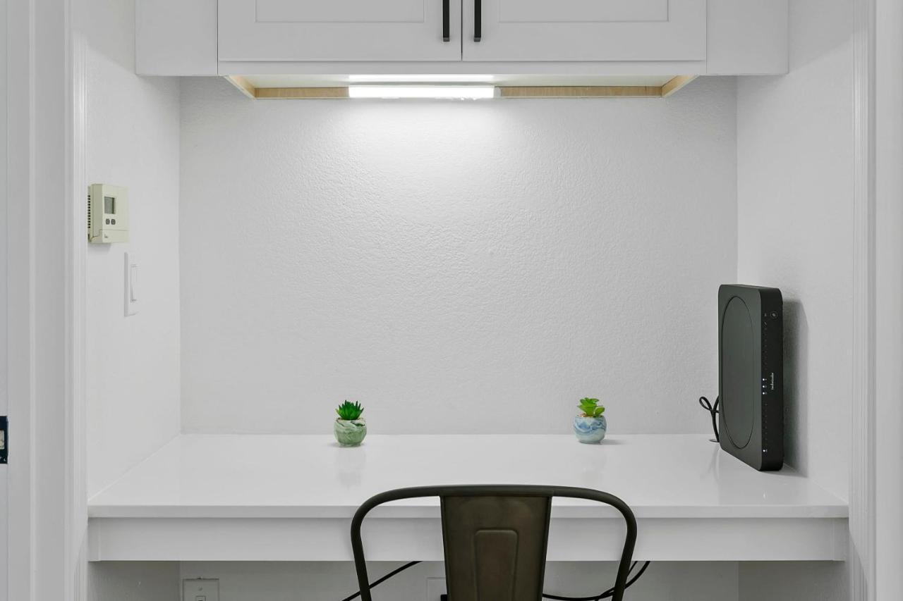Cozysuites Glendale By The Stadium With Pool 05 エクステリア 写真