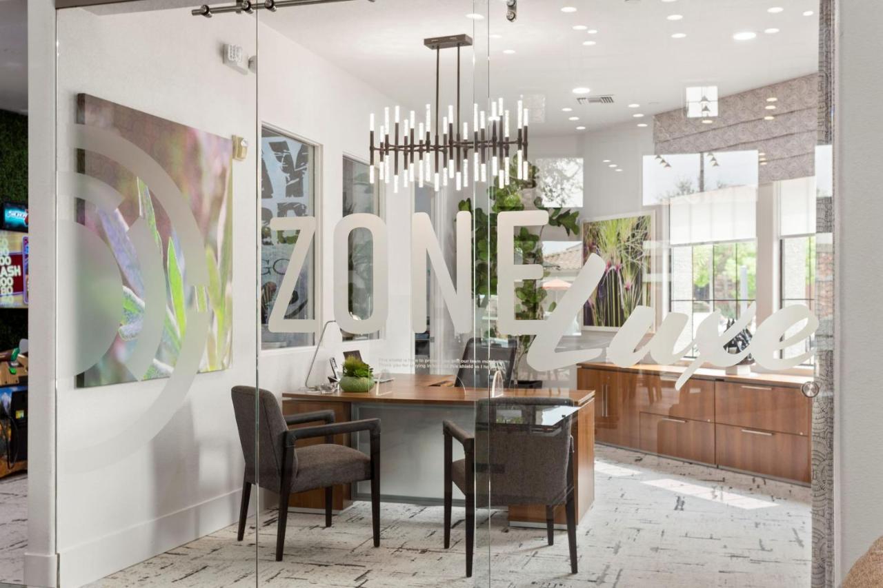Cozysuites Glendale By The Stadium With Pool 05 エクステリア 写真